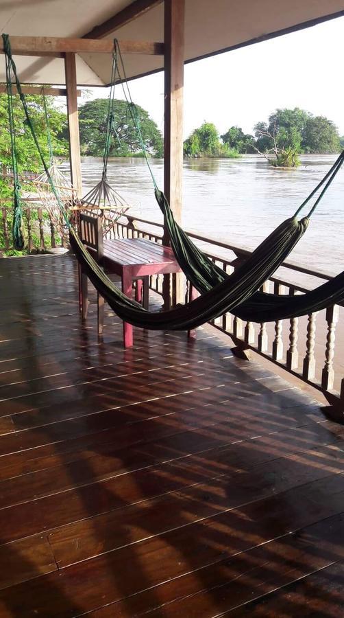 Hôtel Riverside Bungalow à Ban Dondét Extérieur photo