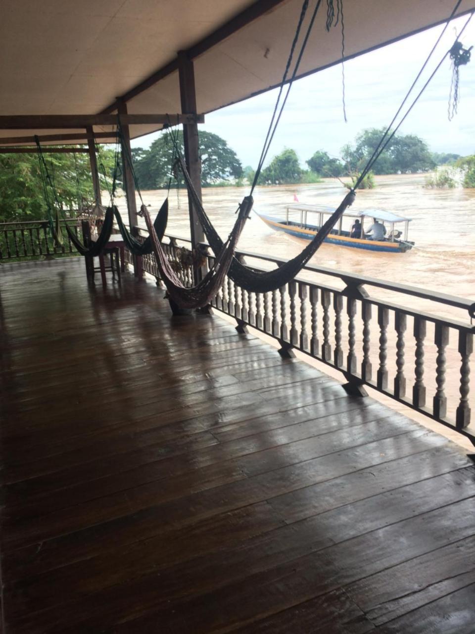 Hôtel Riverside Bungalow à Ban Dondét Extérieur photo